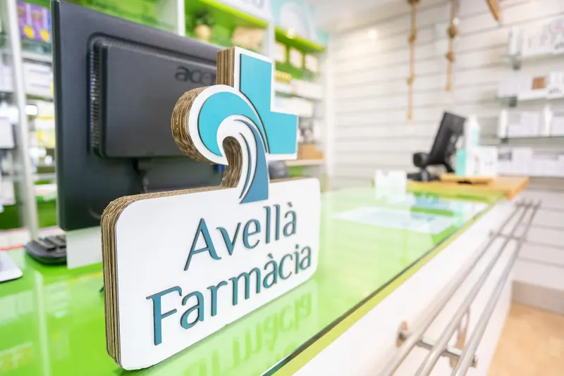 2--Farmacia Avella- local Avellà Farmacia en Oliva - Mostrador