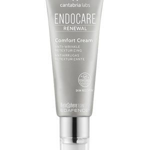 Crema antiedad formulada con ingredientes hidratantes y calmantes que ayudan aliviar la irritación cutánea en pieles sensibles